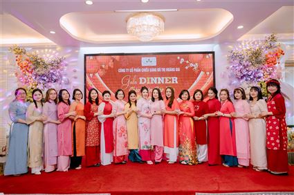 Tất Niên 2023