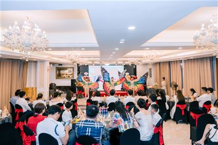 15 năm một chặng đường 