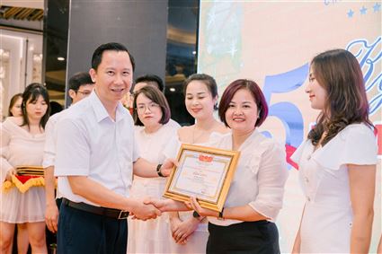 15 năm một chặng đường 