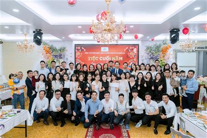 tất niên 2024